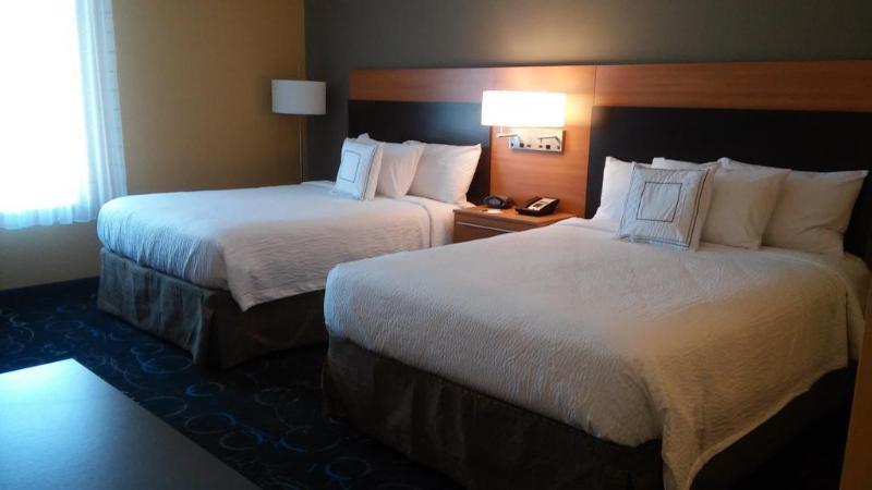 Towneplace Suites By Marriott Carlsbad Bagian luar foto