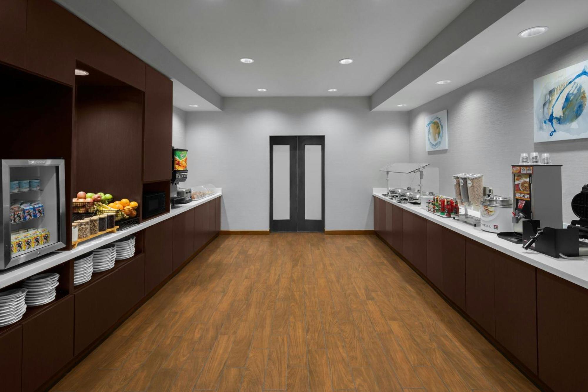 Towneplace Suites By Marriott Carlsbad Bagian luar foto
