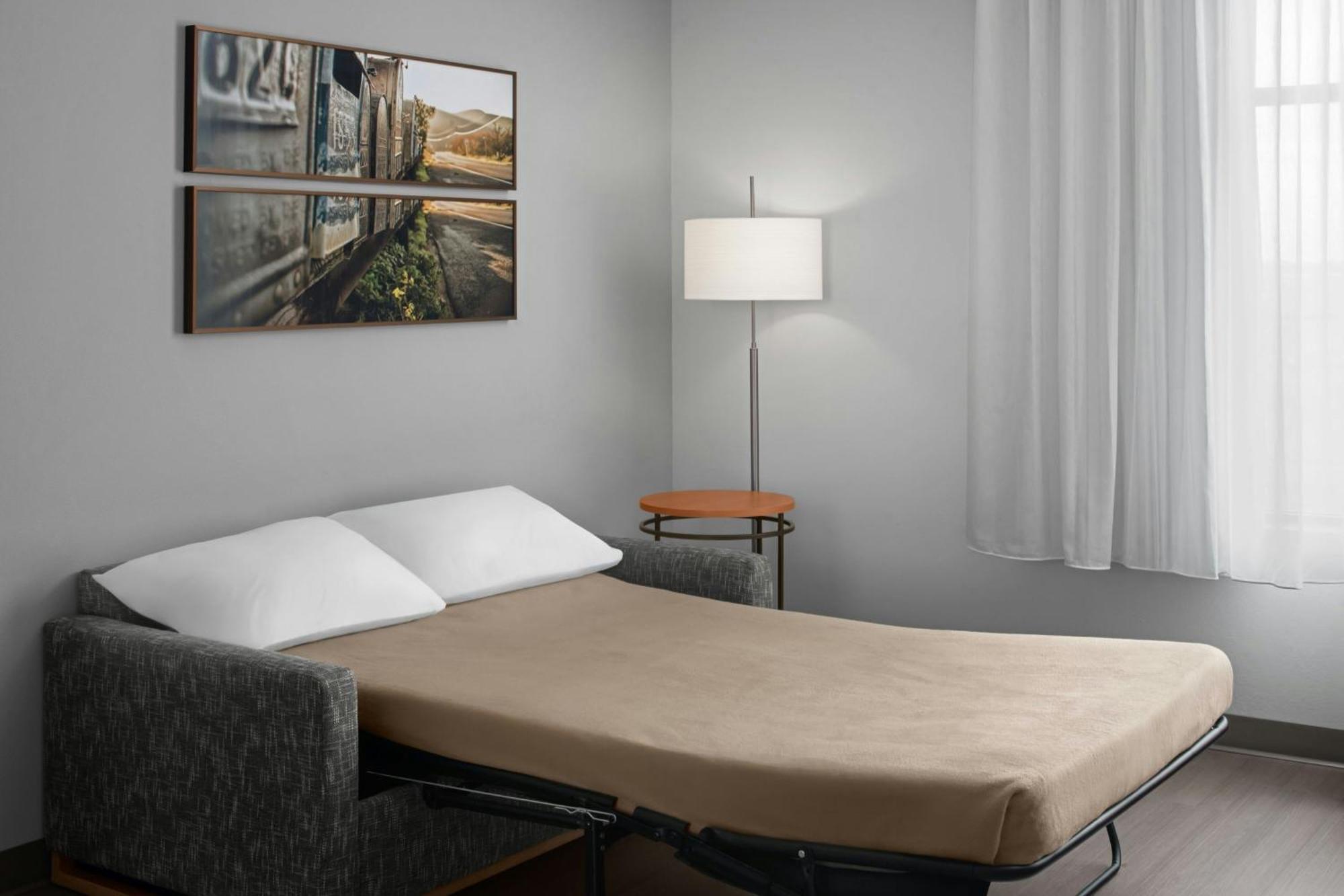 Towneplace Suites By Marriott Carlsbad Bagian luar foto