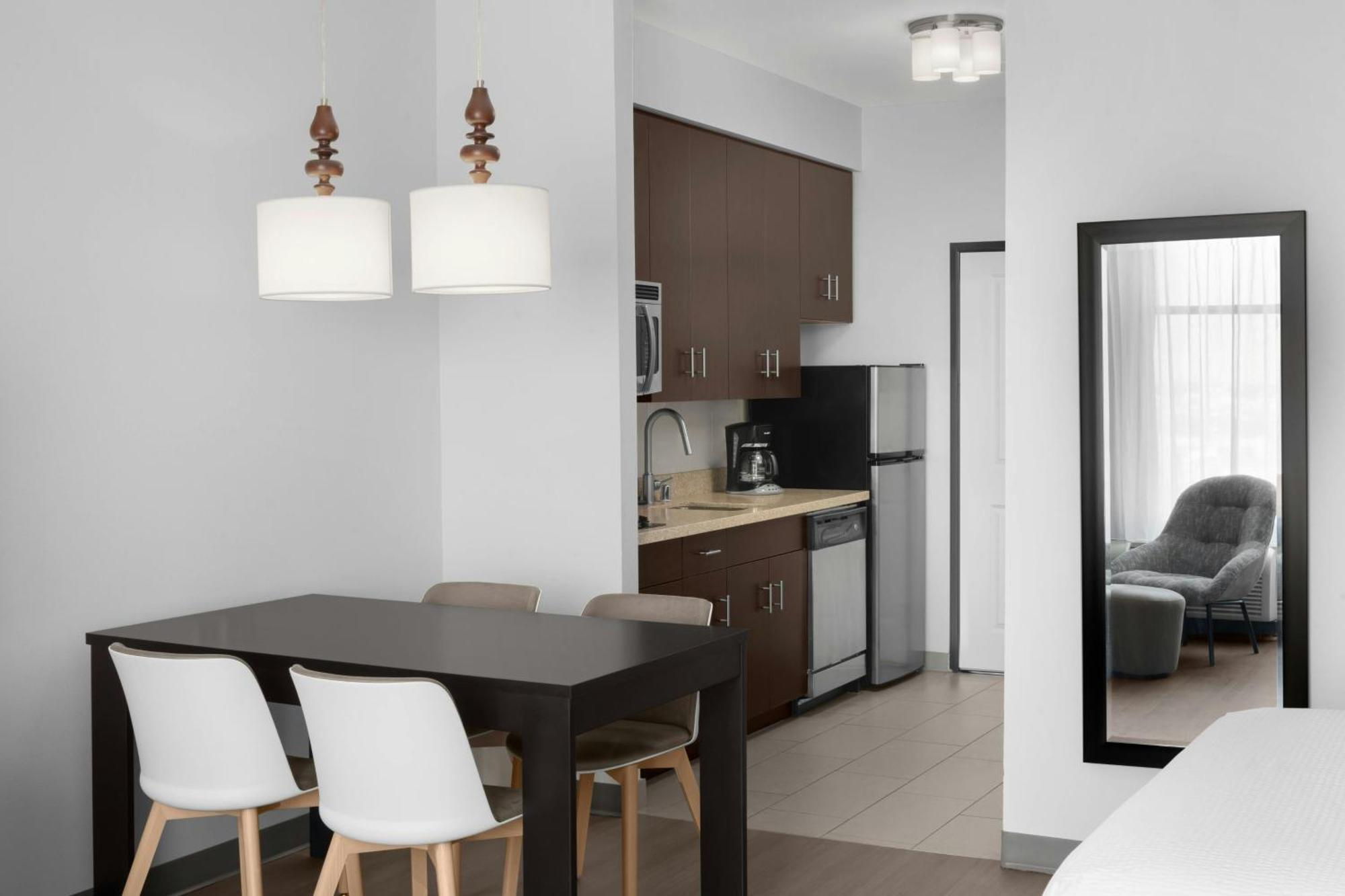 Towneplace Suites By Marriott Carlsbad Bagian luar foto