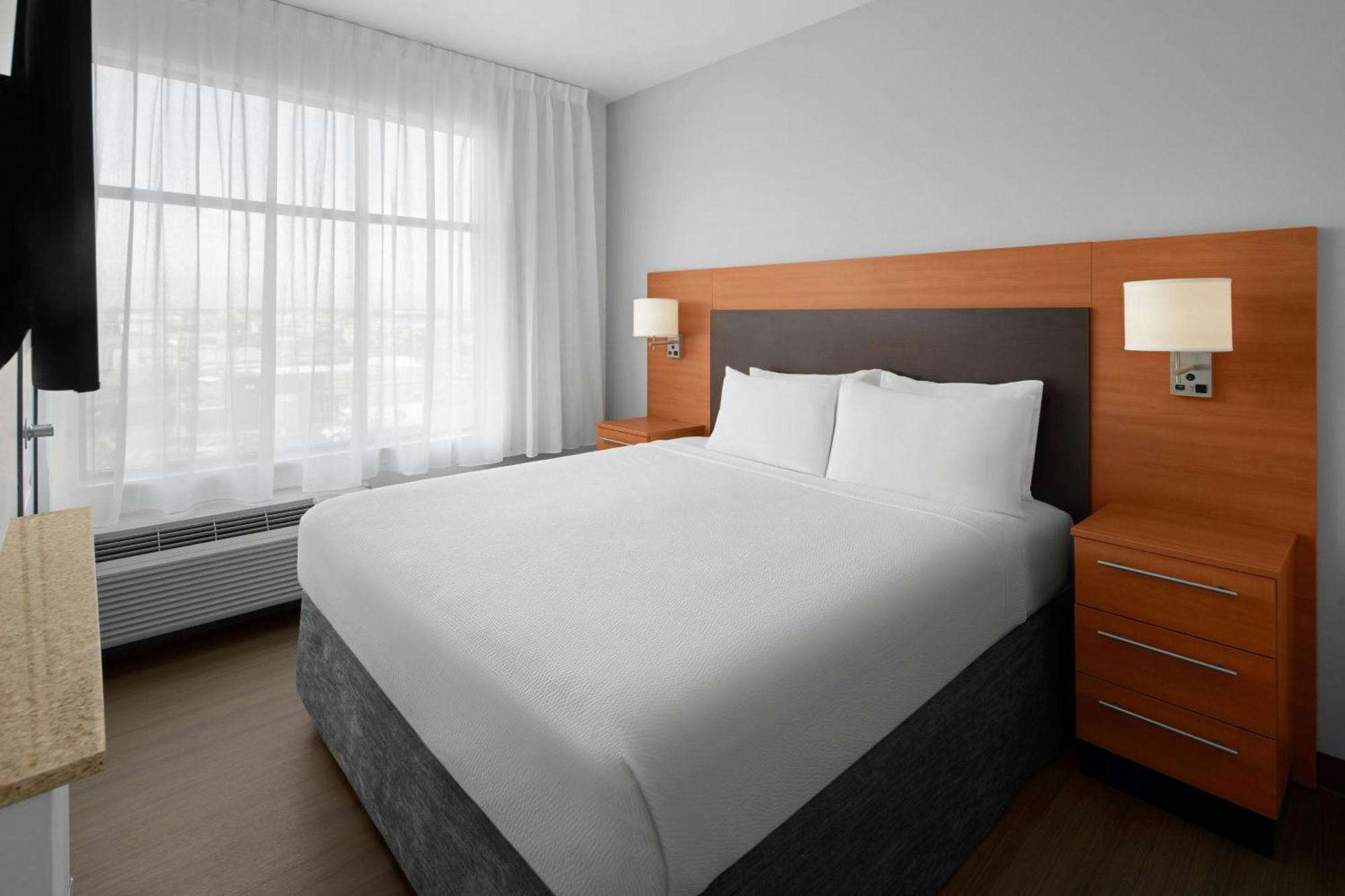 Towneplace Suites By Marriott Carlsbad Bagian luar foto
