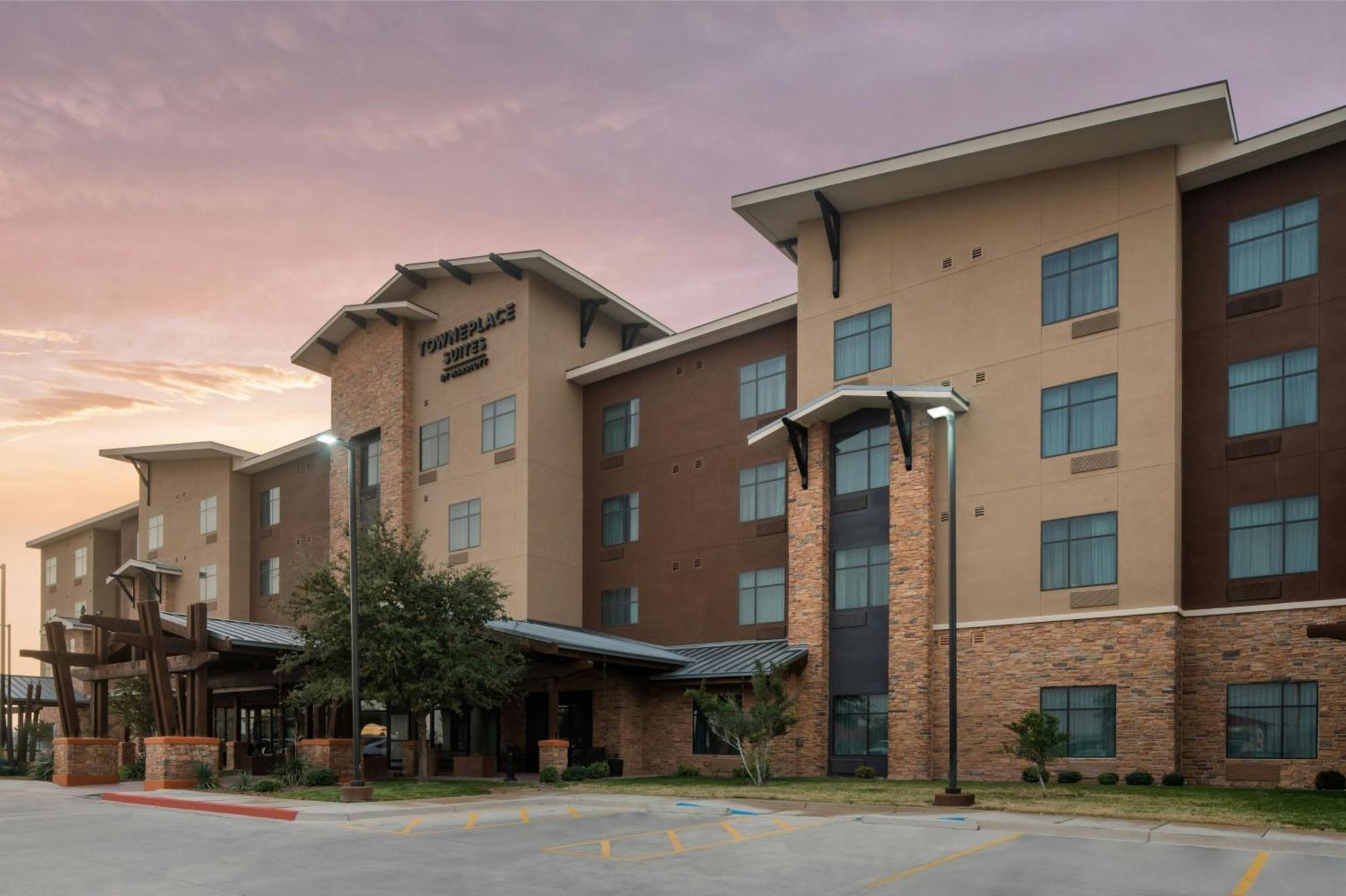 Towneplace Suites By Marriott Carlsbad Bagian luar foto